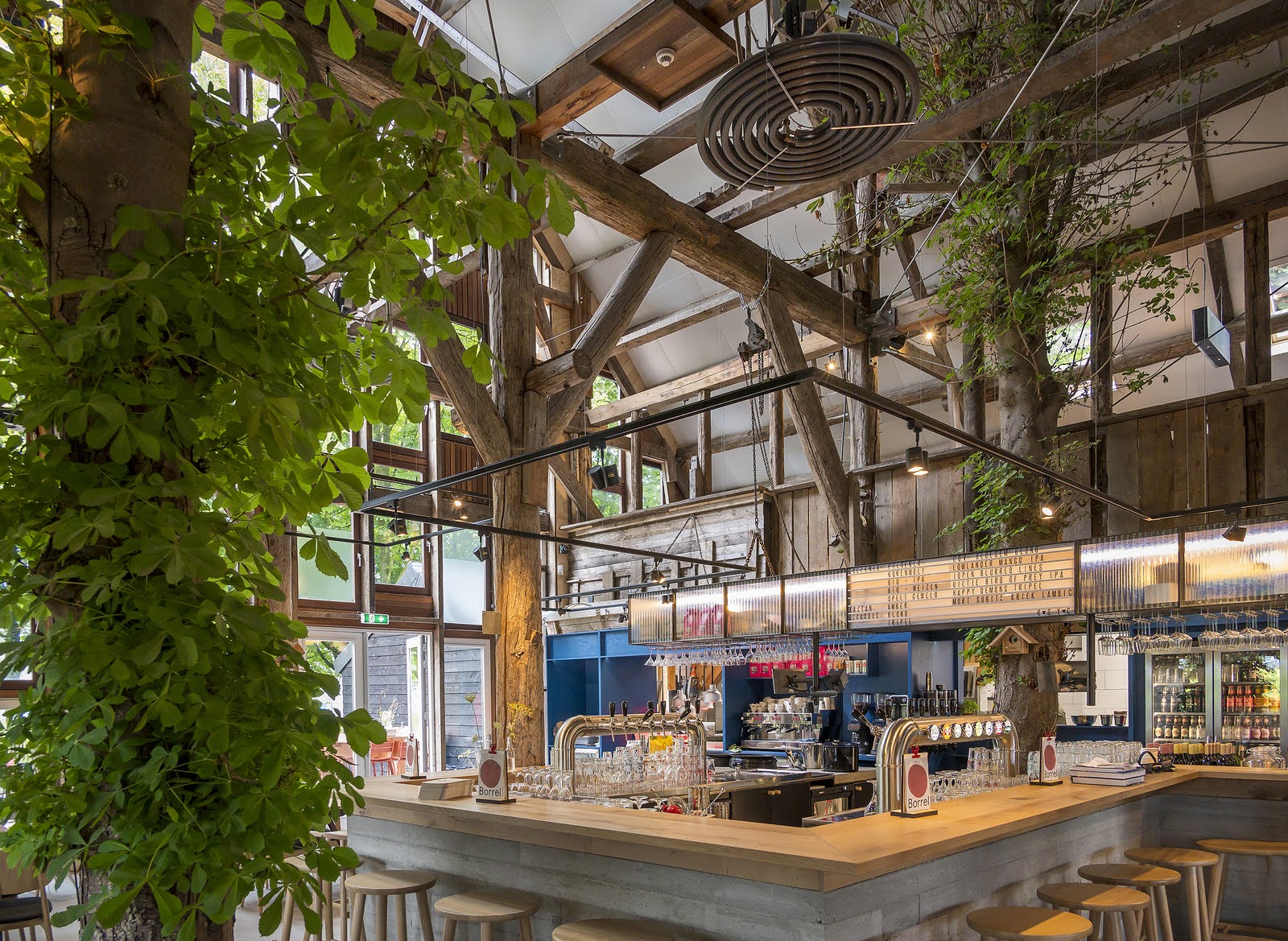Outdoor Seating Dining